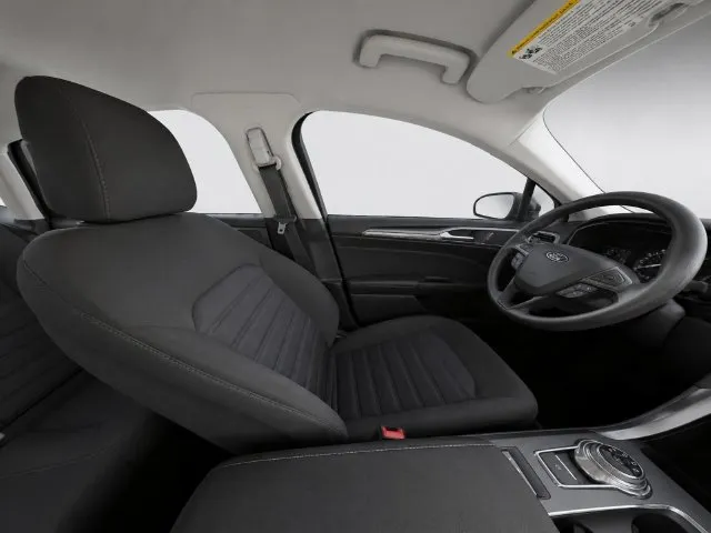Ford Fusion photo 17