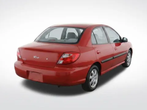 More photos of 2001 Kia Rio at Hi Lo Auto Sales, MD