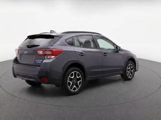 Subaru Crosstrek photo 3