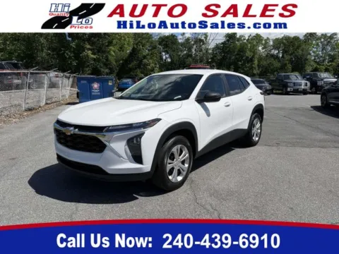 White 2024 Chevrolet Trax LS for sale in Frederick, MD