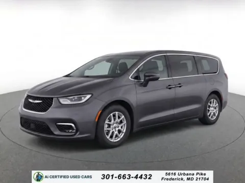 Unknown 2023 Chrysler Pacifica Touring L for sale in Frederick, MD