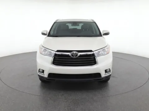 Photos of 2015 Toyota Highlander Limited for sale in Frederick, MD at Hi Lo Auto Sales - Frederick - Route 40