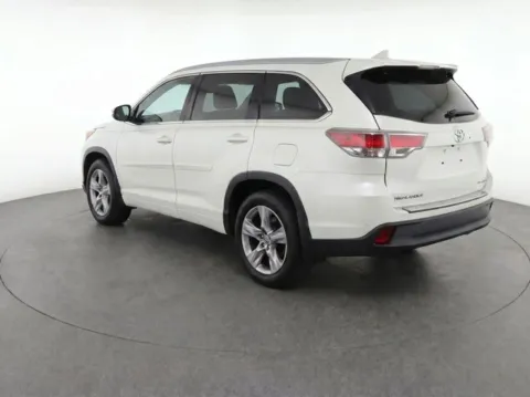More photos of 2015 Toyota Highlander Limited at Hi Lo Auto Sales - Frederick - Route 40, MD