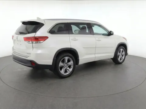 More photos of 2015 Toyota Highlander Limited at Hi Lo Auto Sales - Frederick - Route 40, MD