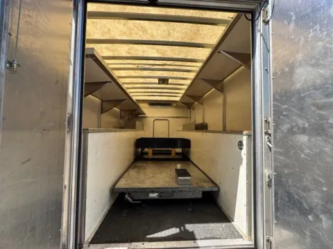 More photos of 2018 GMC Savana Cutaway 4500 4500 Van at Hi Lo Auto Sales, MD