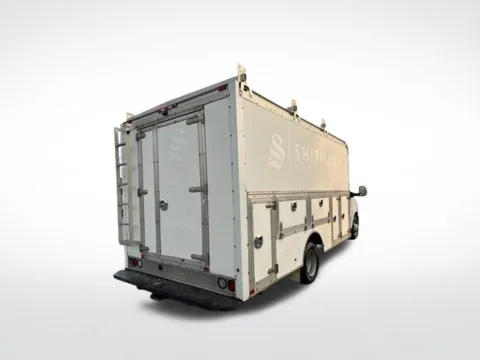 More photos of 2018 GMC Savana Cutaway 4500 4500 Van at Hi Lo Auto Sales, MD