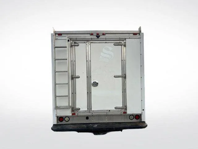 GMC Savana photo 6