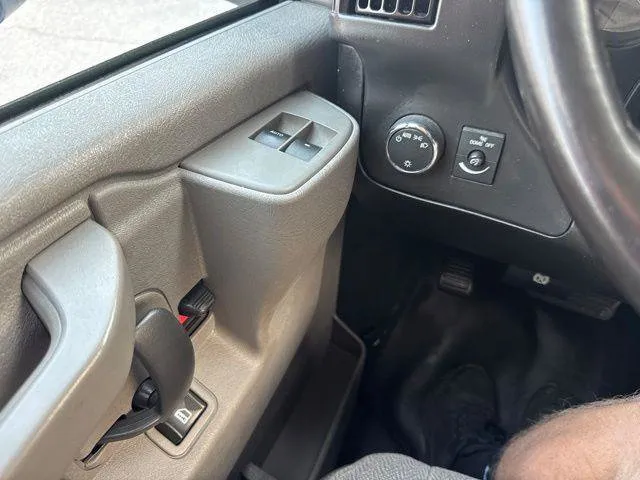 GMC Savana photo 19