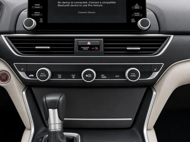 2019 Honda Accord EX - Photo 18