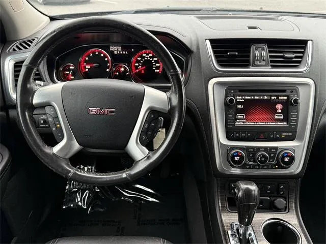 GMC Acadia photo 14