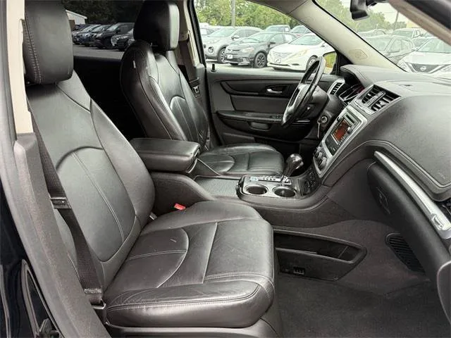 GMC Acadia photo 9