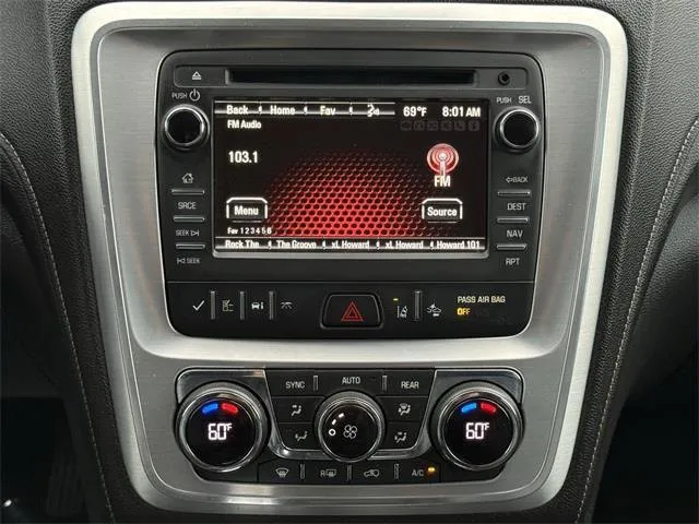 GMC Acadia photo 21
