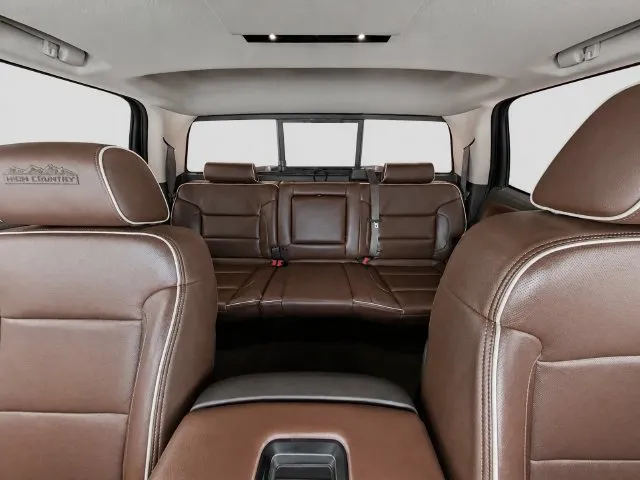 Chevrolet Silverado photo 24