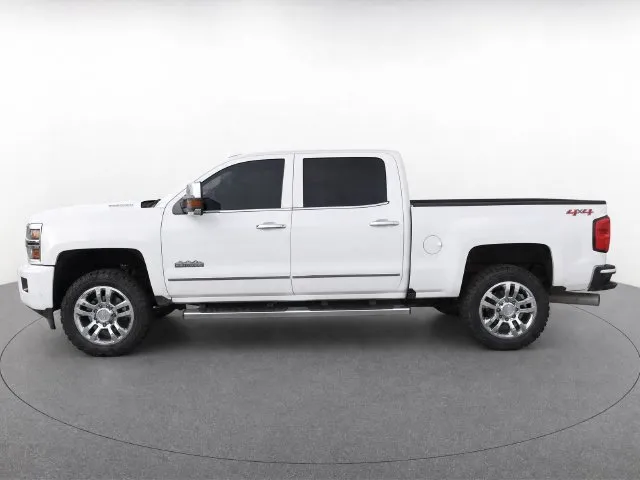 Chevrolet Silverado photo 7