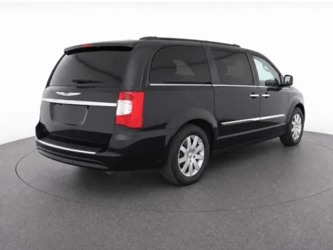 More photos of 2012 Chrysler Town & Country Touring-L at Hi Lo Auto Sales, MD