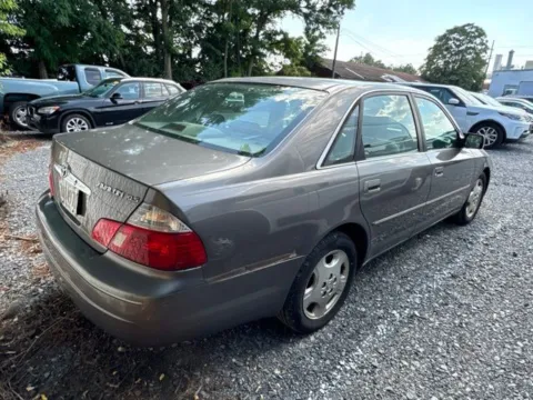 More photos of 2004 Toyota Avalon XLS at Hi Lo Auto Sales, MD