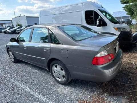 More photos of 2004 Toyota Avalon XLS at Hi Lo Auto Sales, MD