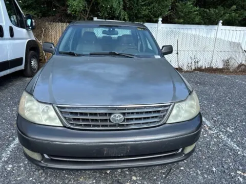 Photos of 2004 Toyota Avalon XLS for sale in Frederick, MD at Hi Lo Auto Sales
