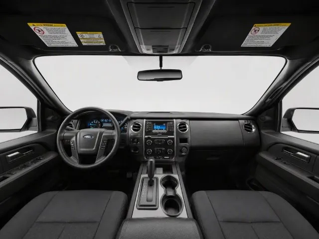 Ford Expedition EL photo 15