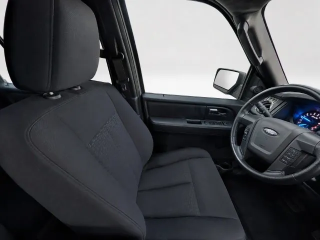 Ford Expedition EL photo 14