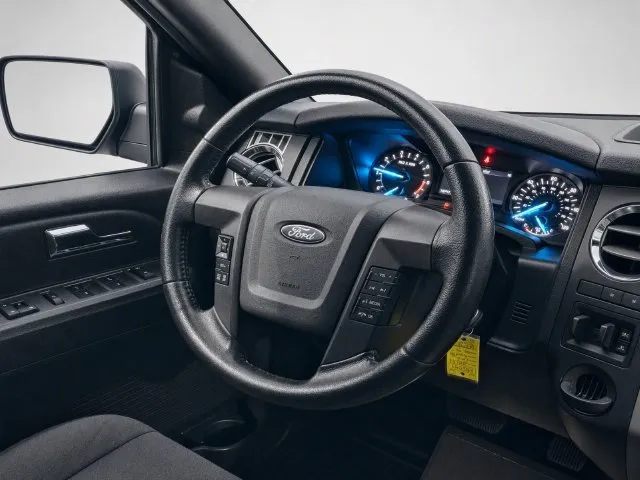 Ford Expedition EL photo 20