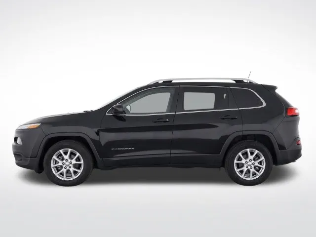 Jeep Cherokee photo 7