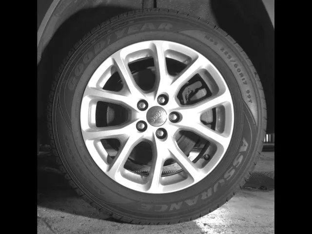 Jeep Cherokee photo 11