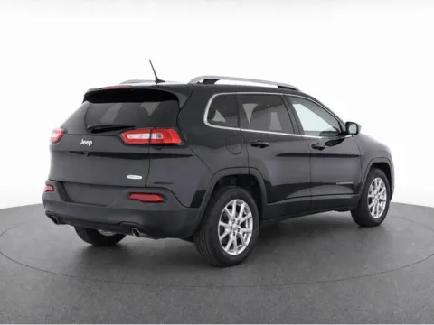 More photos of 2018 Jeep Cherokee Latitude at Hi Lo Auto Sales, MD