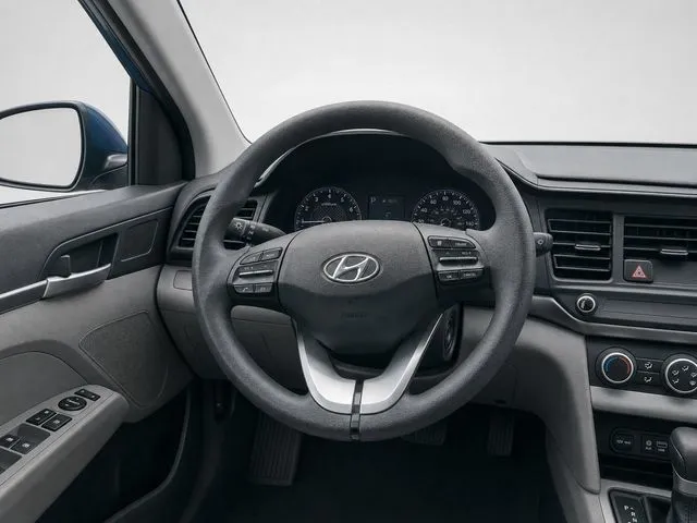 Hyundai Elantra photo 27