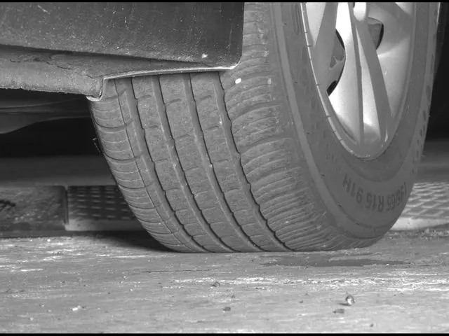 Hyundai Elantra photo 14