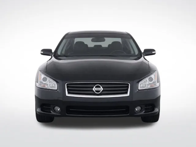 Nissan Maxima photo 5