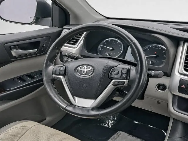 Toyota Highlander photo 28