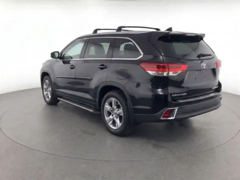 More photos of 2017 Toyota Highlander Limited Platinum at Hi Lo Auto Sales, MD