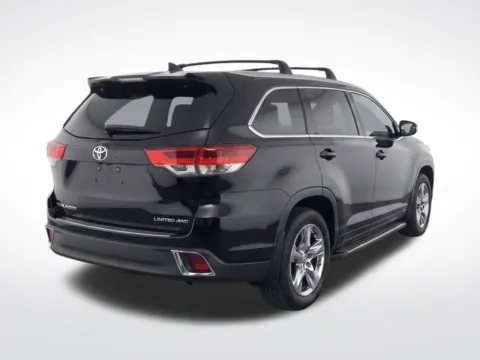 More photos of 2017 Toyota Highlander Limited Platinum at Hi Lo Auto Sales, MD