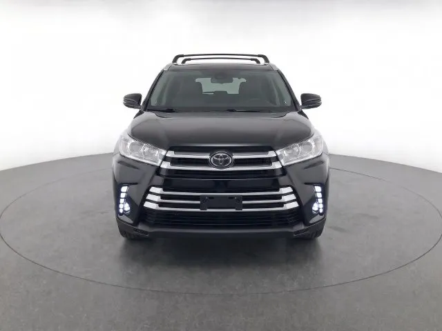 Toyota Highlander photo 5