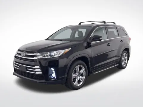 Photos of 2017 Toyota Highlander Limited Platinum for sale in Frederick, MD at Hi Lo Auto Sales