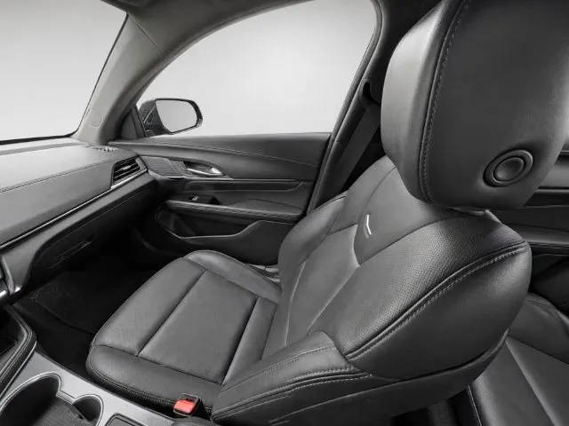 Cadillac CT4 photo 18