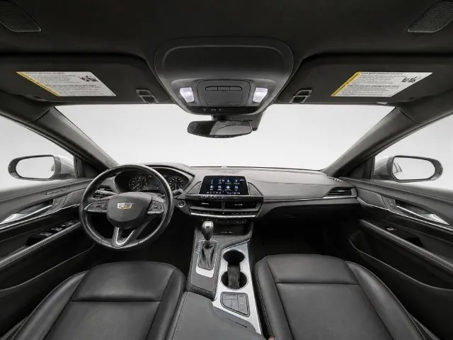 Cadillac CT4 photo 16