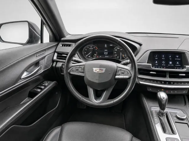 Cadillac CT4 photo 28