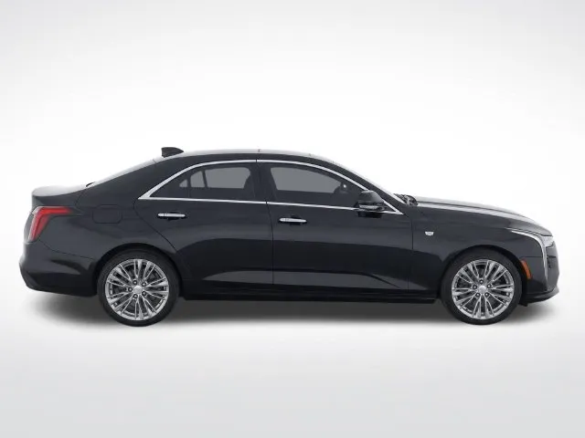 Cadillac CT4 photo 8
