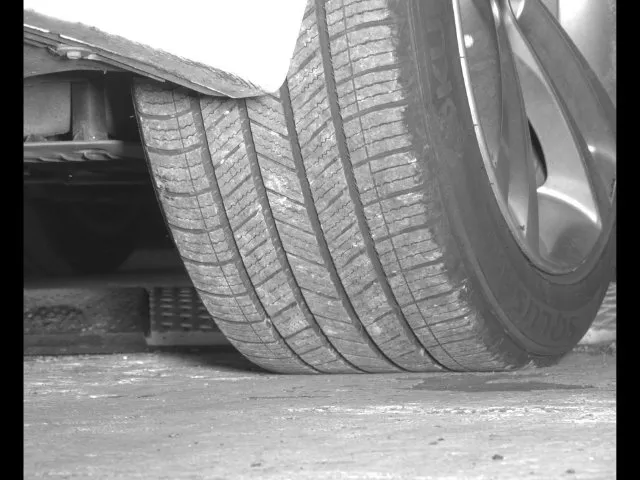 BMW 3 Series photo 15