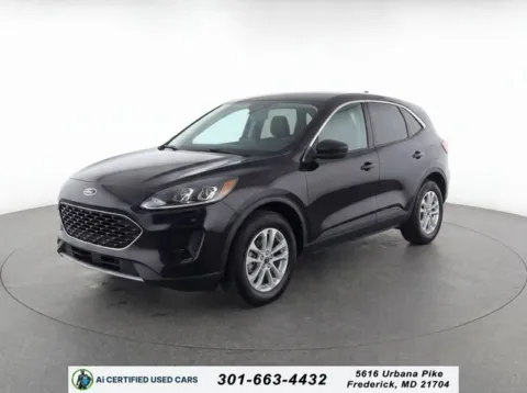 Black 2020 Ford Escape SE for sale in Frederick, MD
