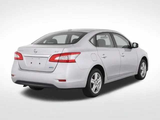 Nissan Sentra photo 3