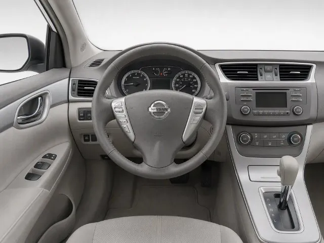 Nissan Sentra photo 16