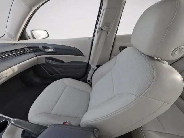 Chevrolet Malibu photo 13