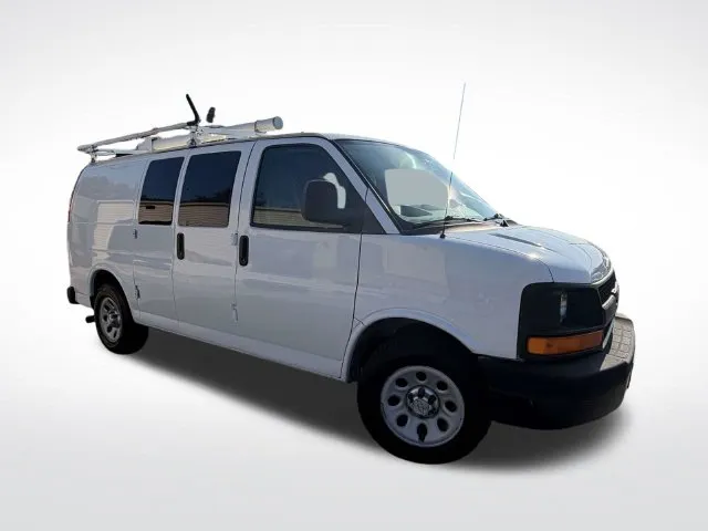 Chevrolet Express photo 8