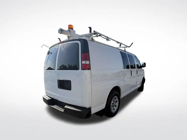 Chevrolet Express photo 7