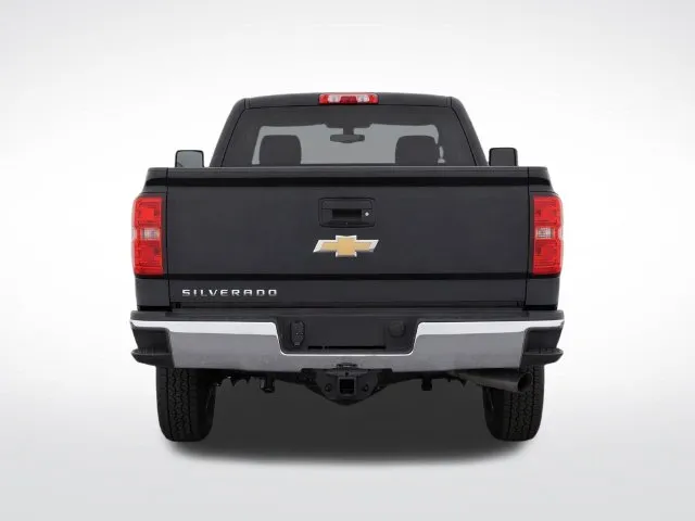 Chevrolet 3500HD photo 6