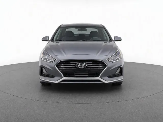Hyundai Sonata photo 5