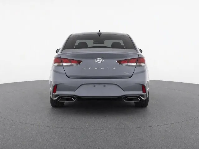 Hyundai Sonata photo 6